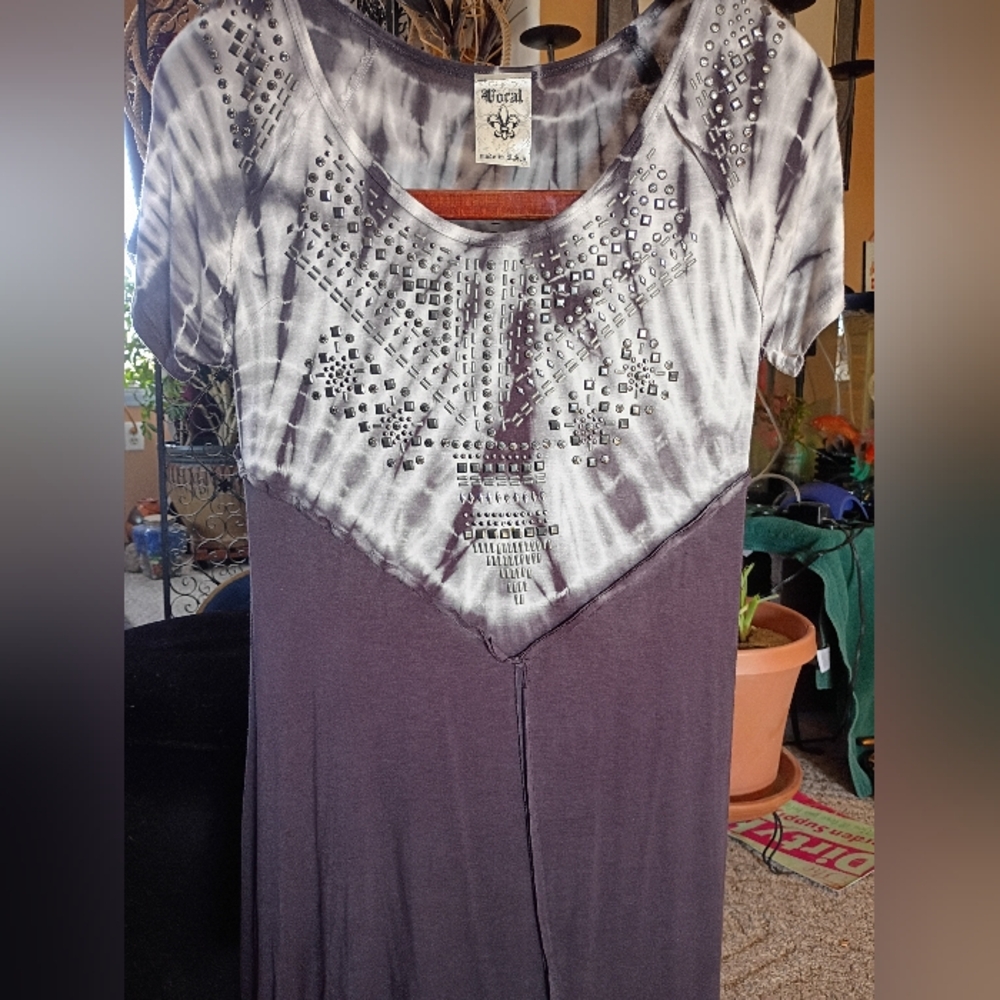 Med.Vocal Brand Womans Top Short Sleeve Tie Dye NWOT